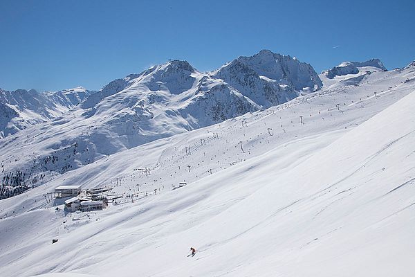 Skiing holiday in Sölden